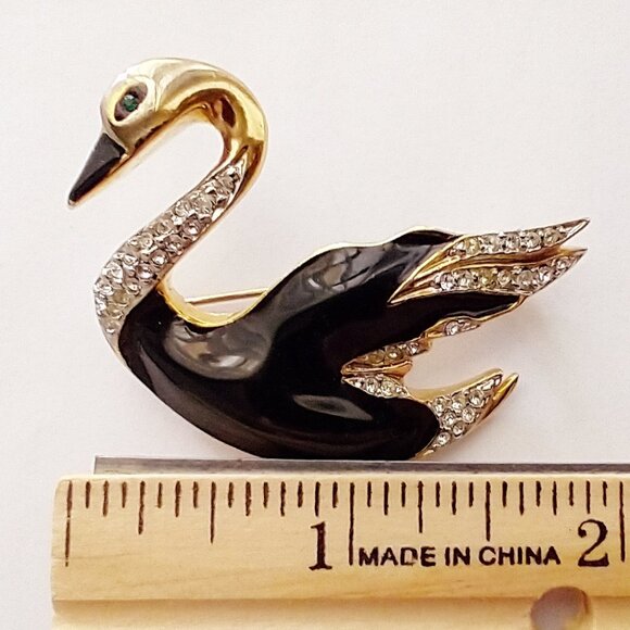 Black Swan Brooch Goldtone Retro 80s Resin Enamel Pavé Rhinestones - Picture 9 of 10